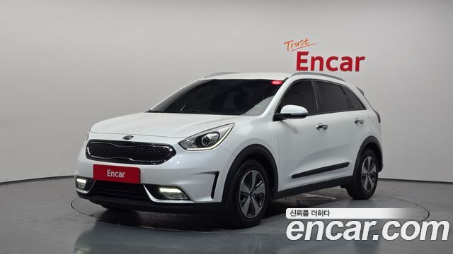 Kia Niro Prestige — пробег 133 155 км — фото 1 из 5