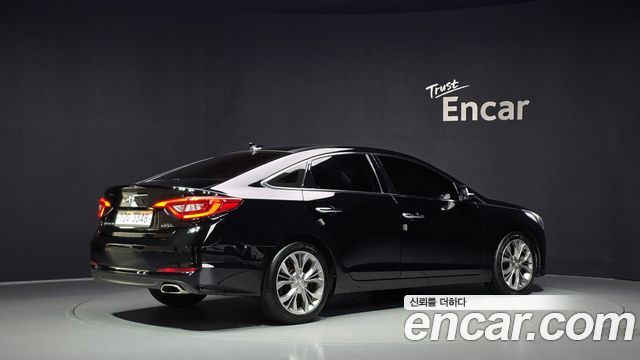 Hyundai Sonata 2.0 Premium — пробег 189 490 км — фото 2 из 5