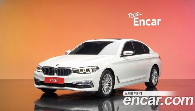 BMW 5-Series 520i Luxury — пробег 42 399 км — фото 1 из 5