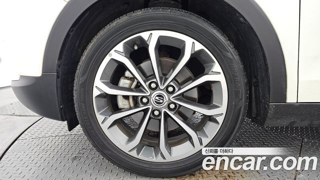 Ssangyong TIBOLI из Кореи Encar