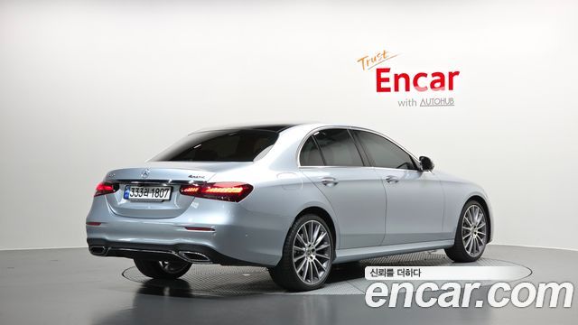 Mercedes-Benz E-Class E350 4MATIC AMG Line — пробег 53 784 км — фото 2 из 5