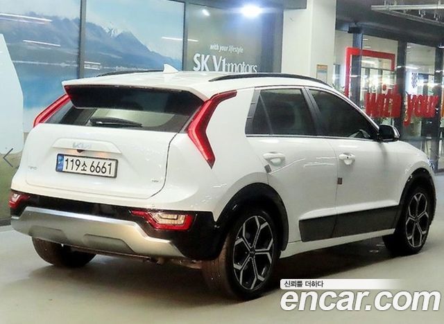 Kia Niro Prestige — пробег 76 831 км — фото 4 из 5