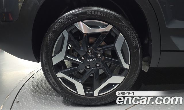 Kia Seltos из Кореи Encar