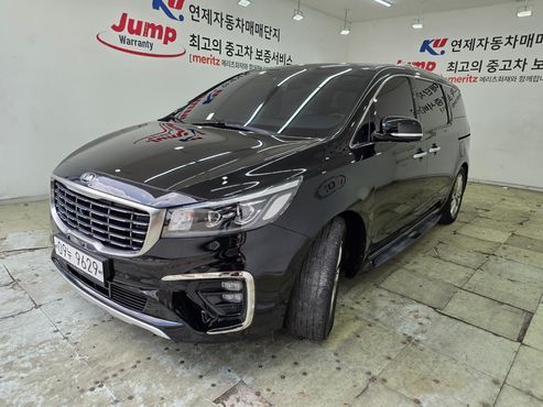 Kia Carnival 9-Seater Noblesse Special — пробег 144 700 км — фото 1 из 5