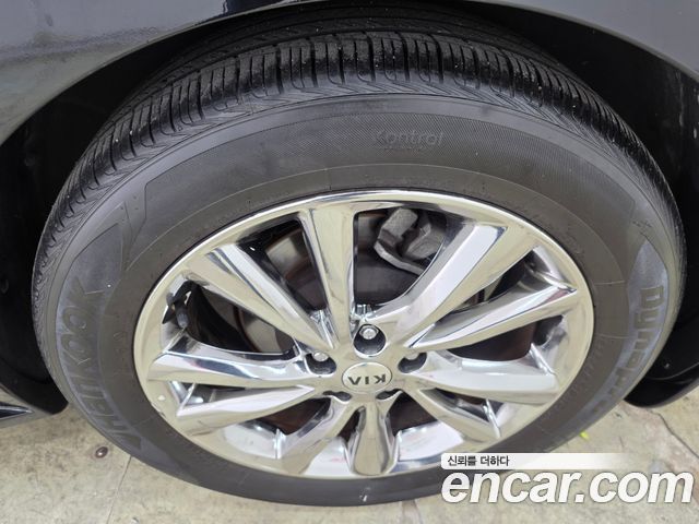Kia Carnival 9-Seater Noblesse Special — пробег 144 700 км — фото 5 из 5