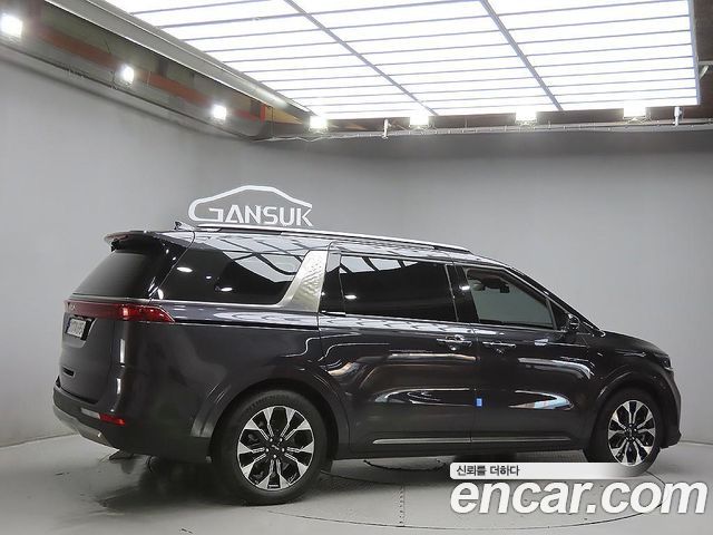 Kia Carnival Gasoline 7-Seater Signature — пробег 25 126 км — фото 4 из 5