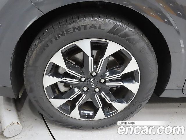 Kia Carnival Gasoline 7-Seater Signature — пробег 25 126 км — фото 5 из 5