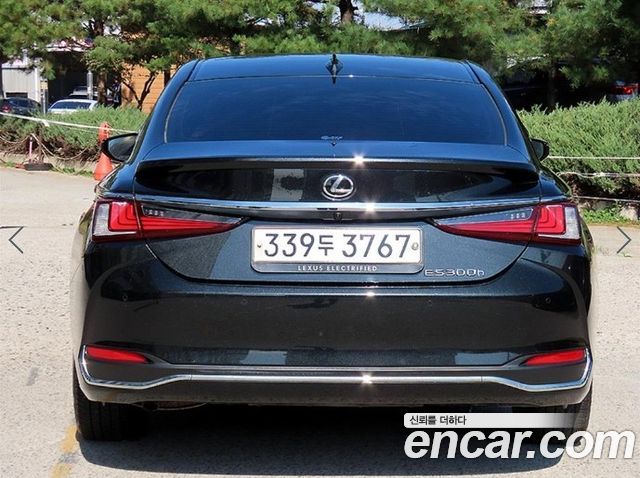 Lexus ES Executive — пробег 57 120 км — фото 4 из 5