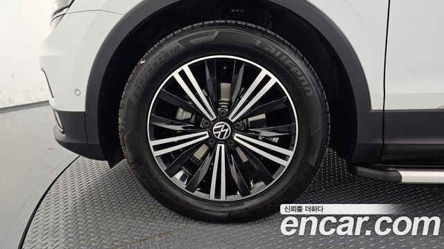 Volkswagen Tiguan из Кореи Encar