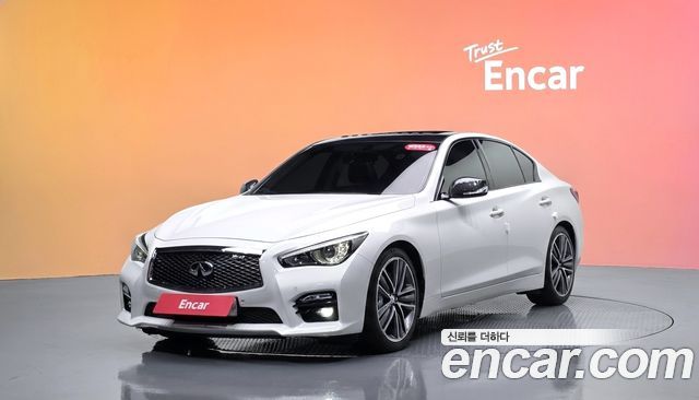 Infiniti Q50 3.5 Hybrid Essence — пробег 61 531 км — фото 1 из 5