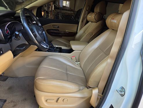 Kia Carnival 9-seater Hi-Limousine Noblesse — пробег 99 291 км — фото 3 из 5