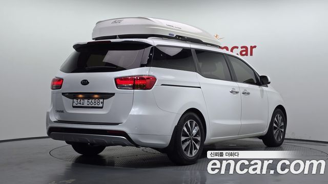 Kia Carnival 9-seater Prestige — пробег 73 871 км — фото 2 из 5