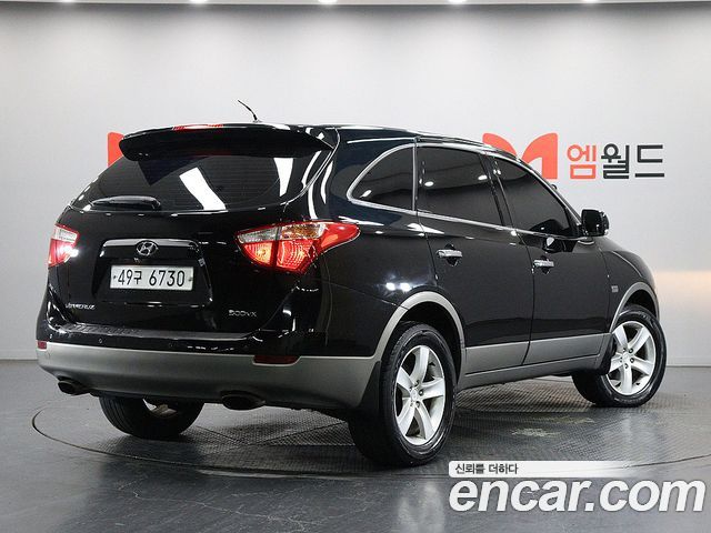 Hyundai Veracruz Diesel 2WD 300X Deluxe — пробег 260 075 км — фото 3 из 5