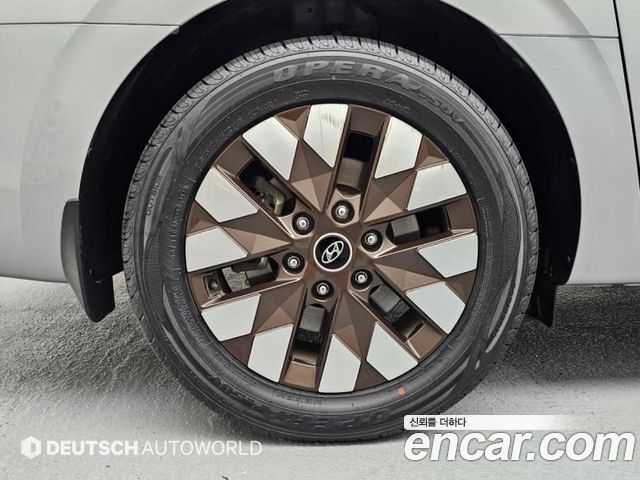 Hyundai Staria из Кореи Encar