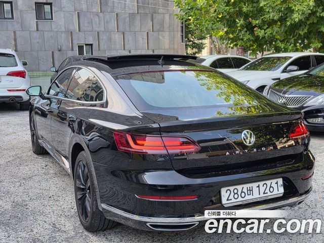 Volkswagen Arteon 2.0 TDI Premium — пробег 162 784 км — фото 4 из 5