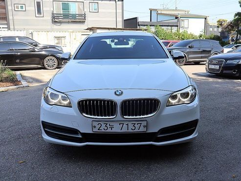 BMW 5-Series 520d xDrive — пробег 148 000 км — фото 1 из 5