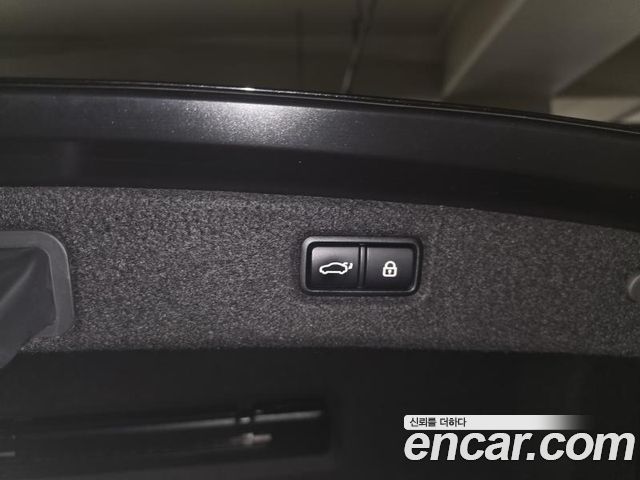 Genesis G90 из Кореи Encar
