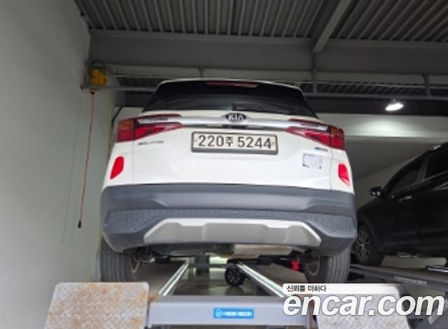 Kia Seltos из Кореи Encar