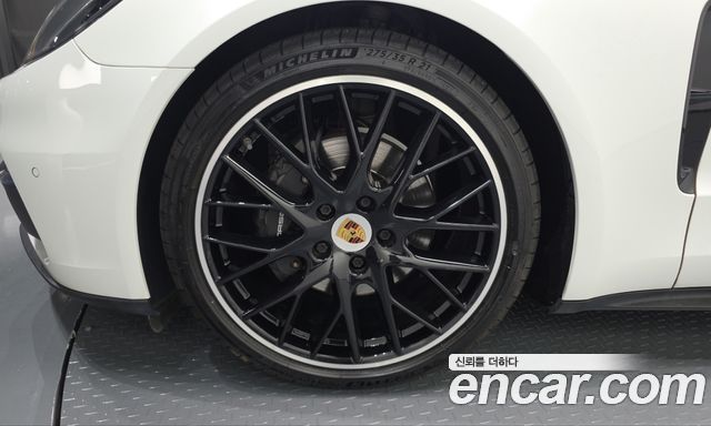Porsche Panamera 3.0 AWD — пробег 129 339 км — фото 5 из 5