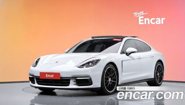 Porsche Panamera 3.0 AWD — пробег 129 339 км — фото 1 из 5