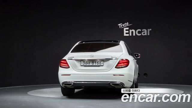Mercedes-Benz E-Class из Кореи Encar