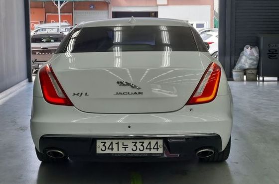 Jaguar XJ 3.0D Premium Luxury LWB X351 — пробег 106 841 км — фото 4 из 5