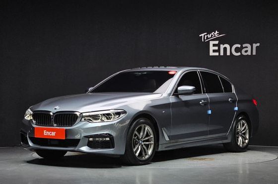 BMW 5-Series 520d xDrive M Sport Package Plus — пробег 102 856 км — фото 1 из 5