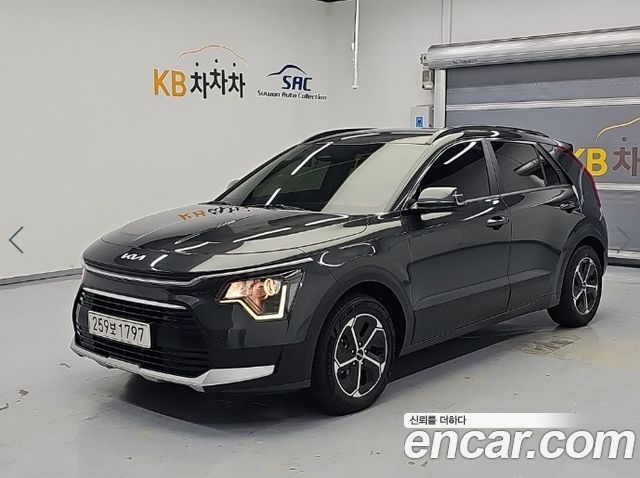 Kia Niro Trendy — пробег 69 573 км — фото 1 из 3