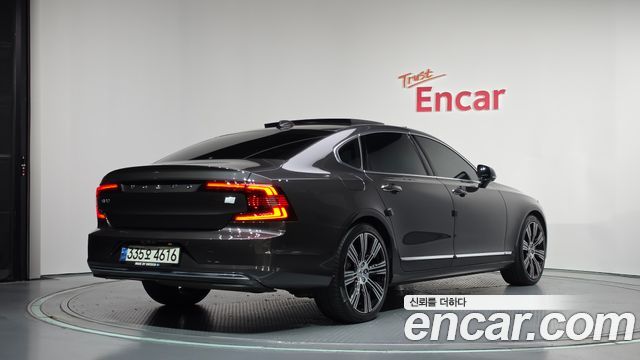 Volvo S90 T8 AWD Inscription — пробег 81 508 км — фото 2 из 5