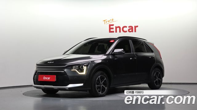 Kia Niro Trendy — пробег 69 577 км — фото 1 из 5