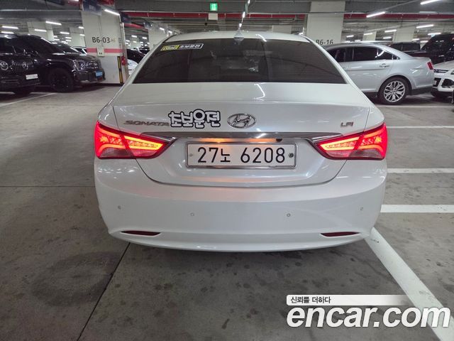 Hyundai Sonata LPI Premium Special — пробег 124 515 км — фото 3 из 5