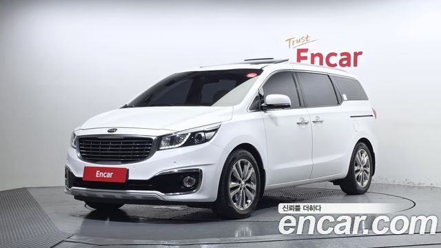 Kia Carnival 9-seater Noblesse — пробег 204 366 км — фото 1 из 5
