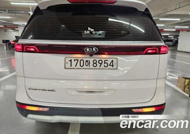Kia Carnival Diesel 9-Seater Prestige — пробег 108 842 км — фото 3 из 5