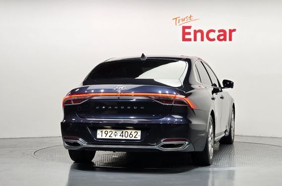 Hyundai Grandeur Calligraphy — пробег 147 036 км — фото 4 из 5