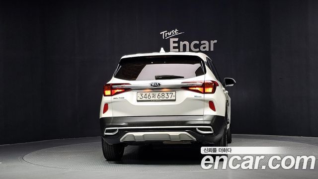 Kia Seltos из Кореи Encar