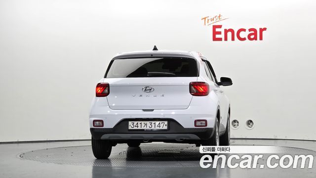 Hyundai Venue из Кореи Encar