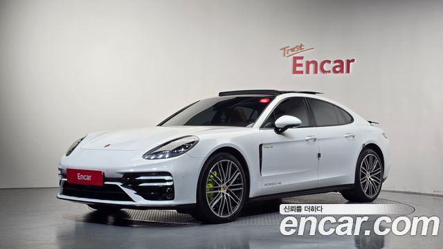Porsche Panamera 2.9 AWD E-Hybrid — пробег 63 928 км — фото 1 из 5