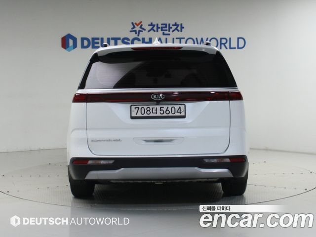 Kia Carnival из Кореи Encar