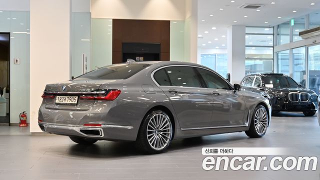 BMW 7-Series 730Ld xDrive Design Pure Excellence — пробег 75 706 км — фото 4 из 5