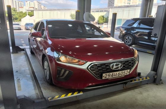 Hyundai Ioniq 1.6 HEV N — пробег 139 578 км — фото 2 из 5