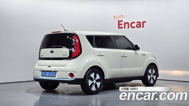 Kia Soul EV — пробег 46 632 км — фото 2 из 5