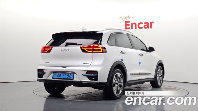 Kia Niro Prestige — пробег 140 471 км — фото 2 из 5