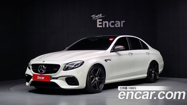 Mercedes-Benz E-Class E63 AMG 4MATIC+ — пробег 67 426 км — фото 1 из 5