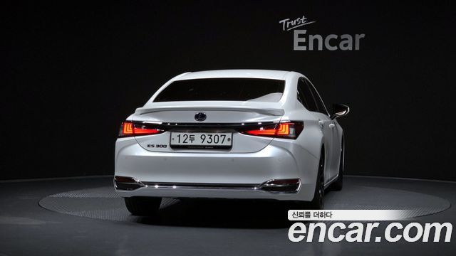 Lexus ES Executive — пробег 121 677 км — фото 4 из 5