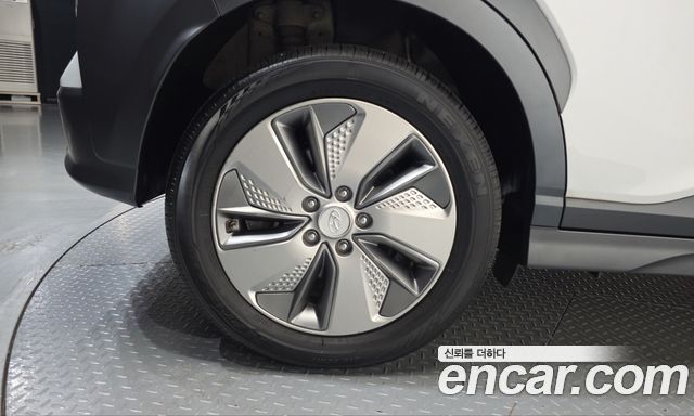 Hyundai Kona из Кореи Encar
