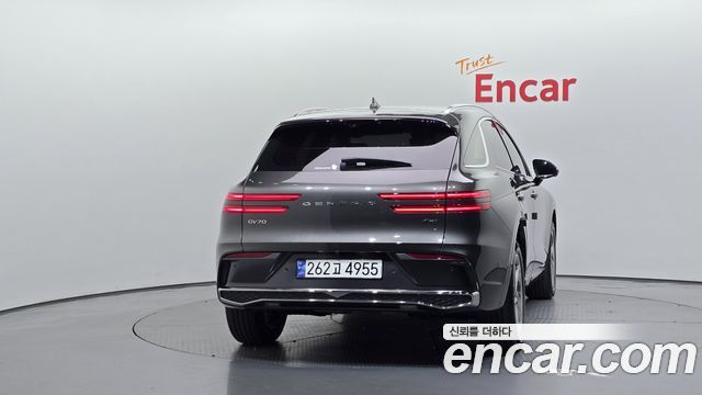 Genesis GV70 из Кореи Encar