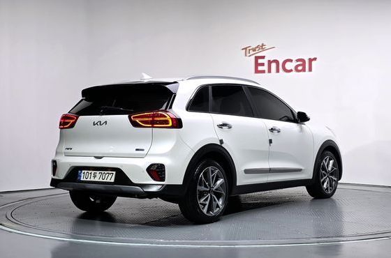 Kia Niro 1.6 HEV Signature — пробег 57 426 км — фото 2 из 5