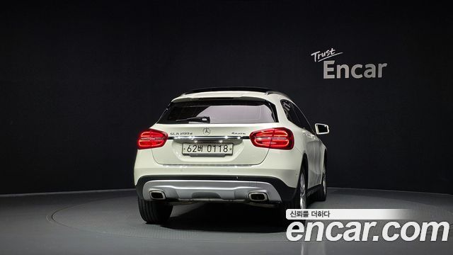 Mercedes-Benz GLA-Class из Кореи Encar