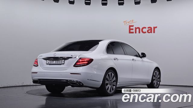 Mercedes-Benz E-Class E450 4MATIC Exclusive — пробег 94 334 км — фото 2 из 5