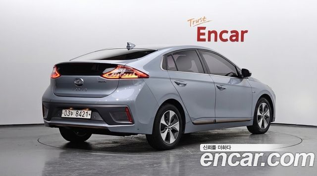 Hyundai Ioniq из Кореи Encar
